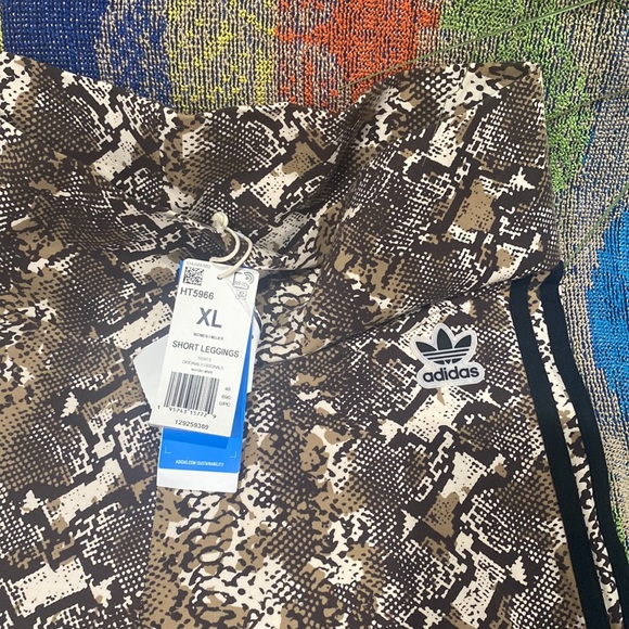 Ladies Bundle 🤎🤍🖤 - Picture 6 of 11